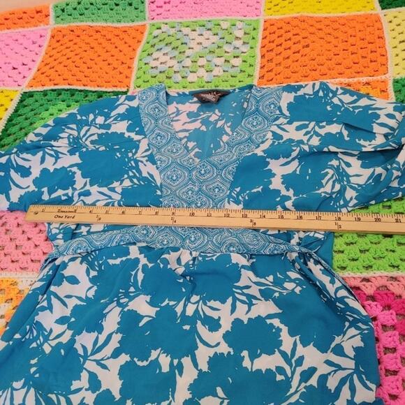 George Floral Flowers Size Small S Blue White Coastal Greece V Neck Blouse - Picture 4 of 11